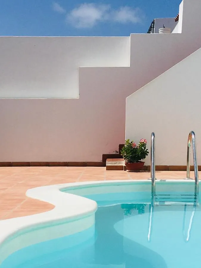 Surfers Retreat (Adults Only) contacts